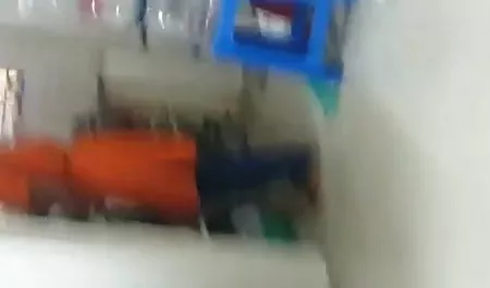 कैंडी कॉक्सक्स पुरुषों हॉट फिल्म सेक्सी के शौचालय में अजनबी द्वारा गड़बड़