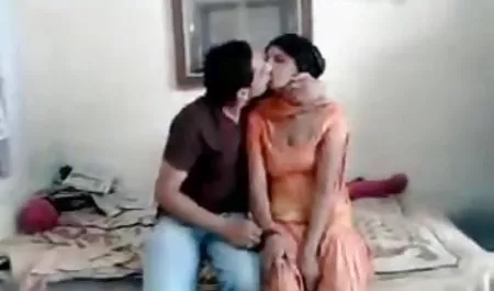 रेनी रूले वाइब्रेटर से सेक्सी पिक्चर इंग्लिश पिक्चर सेक्सी शूट करने आई थी