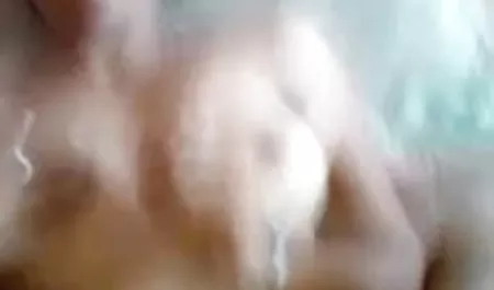 जापानी महिला को सेक्सी फिल्म वीडियो मूवी बांध दिया और एक गीला छेद में चतुराई से गड़बड़ कर दिया