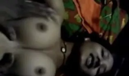 स्कैंडिनेवियाई जनता में एक हिंदी फिल्म सेक्सी त्रिस है