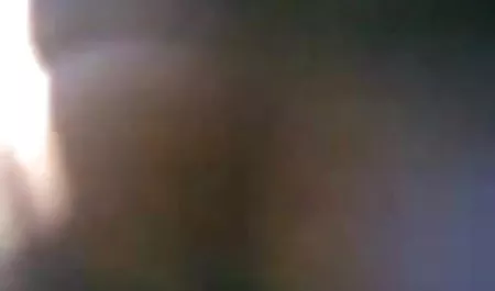 न्यूलीवूड इच्छाओं पर ब्लू फिल्म देना सेक्सी कार्ड खेलते हैं