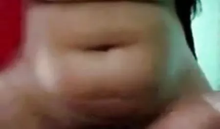 तीन लड़कियाँ और एक सेक्सी फिल्म सेक्सी वीडियो आदमी