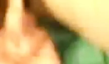 लेलू लव ने एक आदमी का सेक्सी मूवी सेक्सी मुंह गिरा दिया
