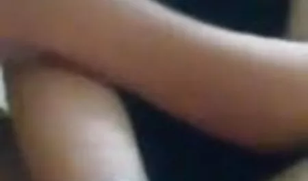 साशा को मुंह और खोखले में पसंद करता सेक्सी फिल्म दिखा है