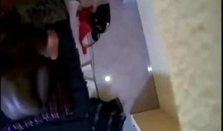 एक झटके के साथ नग्न पकड़ा और सेक्सी फिल्म हिंदी में मूवी गड़बड़ कर दिया
