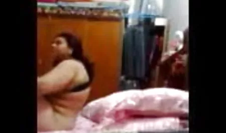 चश्मे पर सपना चौधरी की सेक्सी फिल्म सह