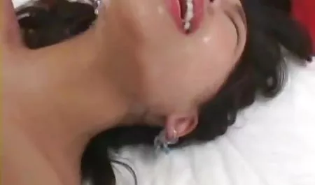 एशियाई प्रेमी कठिन सेक्स पसंद करते हैं सेक्सी हद फिल्म