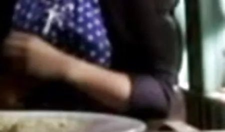 फीनिक्स मैरी एक मोटरसाइकिल पर एक बाइकर के सेक्सी फिल्म कैटरीना साथ गड़बड़