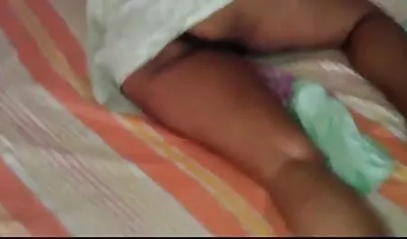 खूबसूरत जोड़ी सेक्स मूवी इंग्लिश फिल्म ने अपने लिए पोर्न फिल्माया