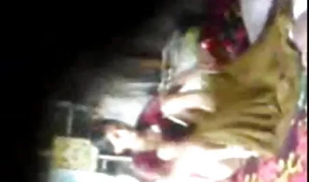 कारमेन क्रॉफ्ट ने कृत्रिम डिक के साथ रसदार बिल्ली सेक्सी में इंग्लिश पिक्चर को प्रसन्न किया