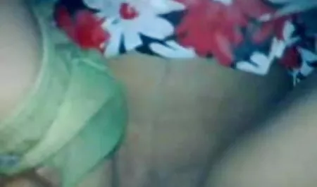 अमीर अमीर से सेक्सी सेक्सी मूवी पहले उसके पैर फैल गए