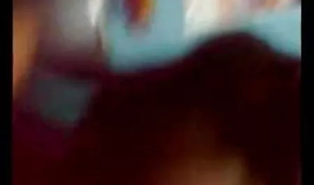केंडल कार्सन खुद को सभी जुनून फिल्म सेक्सी चाहिए के साथ एक सेक्स मशीन के लिए देता है