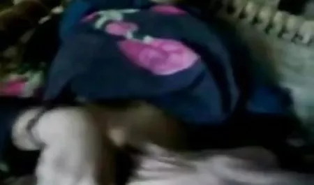 एशियाई मालिश करनेवाली सेक्सी फिल्म मूवी में पोर्न