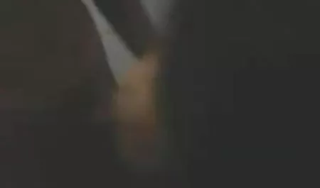 अनुभवी blowjob आसानी से एक सदस्य को हिंदी भोजपुरी सेक्सी फिल्म निगल जाता है