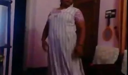 कोरू कुरियाम अपने अंग्रेजी सेक्स फिल्म आप को वाइब्रेटर मिला और एक क्रीमपाइ मिला