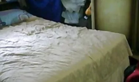 स्पैन्डेक्स सूट में युगल हॉट मूवी सेक्सी फिल्म बकवास