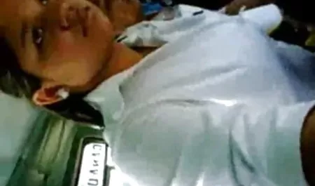 बच्चा और तीन सेक्सी जानवर फिल्म अश्वेत