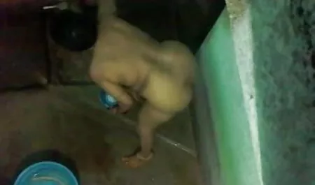 गैबी क्विनटोस उसके मुंह में सह के हिंदी मूवी वीडियो सेक्सी साथ खेलती है