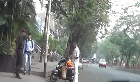 उसकी योनि सेक्सी हिंदी फिल्म वीडियो में में स्टिलेट्टो एड़ी