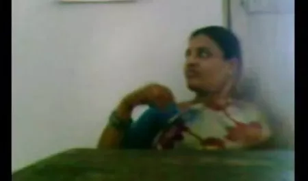 विनम्र सेक्सी हिंदी मूवी वीडियो क्रश