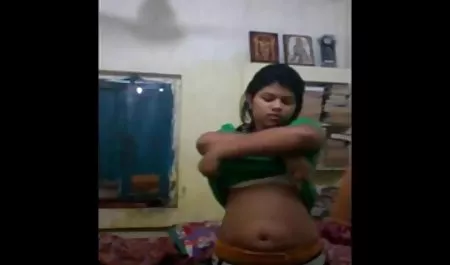 उत्सुकता में निविदा समलैंगिकों सेक्सी फिल्म हिंदी में चाहिए