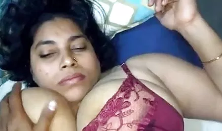 शिक्षक ने छात्र को मोदी की सेक्सी फिल्म भ्रष्ट कर दिया