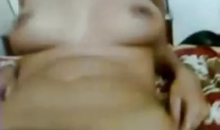 फोटोग्राफर ने अपने मॉडल हॉलीवुड सेक्सी हिंदी मूवी को संतुष्ट किया