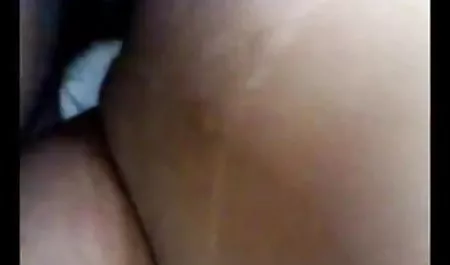 रूसी लड़की उँगलियाँ और फर्श पर सेक्सी इंग्लिश वीडियो पिक्चर पेशाब