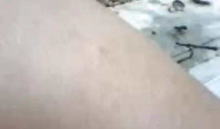 लुसी ली सेक्सी फिल्म देखने के लिए वीडियो और एलेक्स डिवाइन ने एक व्यक्ति को एक त्रिगुट के लिए आमंत्रित किया
