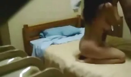 एशियाई लाल सेक्सी फिल्म गर्ल मोज़ा में गड़बड़ हो जाता है