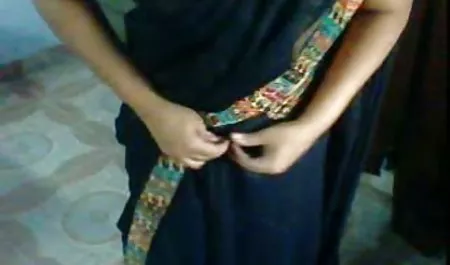 बस स्टॉप हिंदी फिल्म पिक्चर सेक्सी पर वेश्या