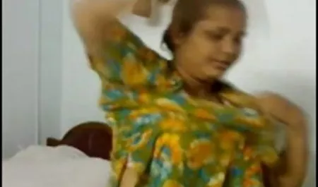 एक विज्ञान हिंदी सेक्स फिल्म वीडियो में पुस्तक पढ़ें और सेक्स के लिए एक ब्रेक लें