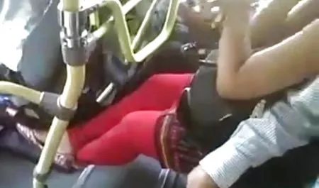 गाइ ने अपने लिंग के लिए हायर किया हिंदी फीचर फिल्म सेक्सी