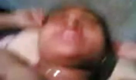 उनके फाल्स ने पूरी हॉलीवुड सेक्सी वीडियो फिल्म तरह से महिला का मुंह भर दिया
