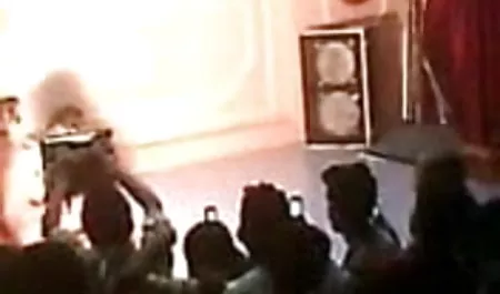 प्रतिबंधित ब्लौंडी ने बफ़र्स मद्रासी सेक्सी पिक्चर के बीच मुर्गा ले लिया