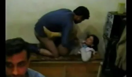 वह सह अंग्रेजों की सेक्स फिल्म करेगी, लेकिन बिना पैंटी के