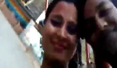 पूल द्वारा खुद को उँडेलना हिंदी सेक्सी हिंदी सेक्सी फिल्म