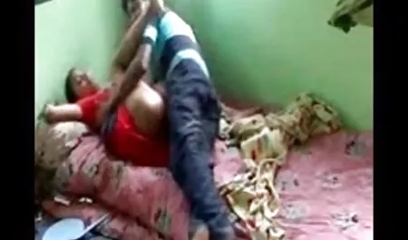 श्यामला चारों ओर blowjob कर सेक्सी फिल्म इंग्लिश में वीडियो में रही है