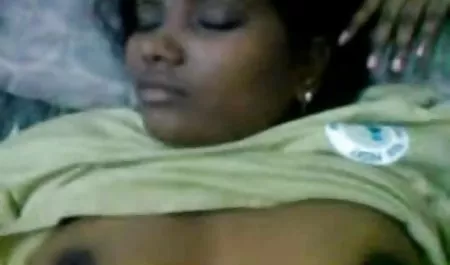 अविकसित गधे के साथ सेक्सी हॉट वीडियो फिल्म गुदा