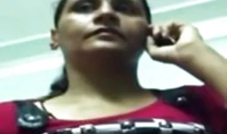 सबसे अंडों पर डीप गले के साथ सेक्सी पिक्चर फिल्म हिंदी ट्रिस