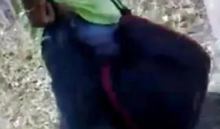पोर्न थियेटर में भोजपुरी सेक्सी फिल्म भोजपुरी सिएरा स्नो स्प्लैशिंग कम