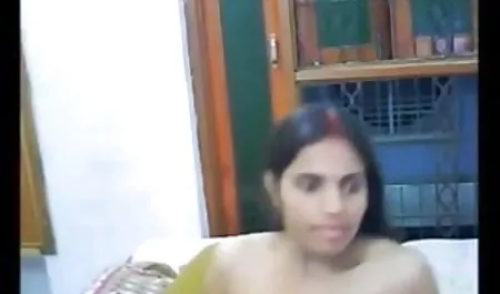उस लड़के ने उस लड़की के दोस्त को देशद्रोह कैटरीना कैफ सेक्सी फिल्म की सजा दी